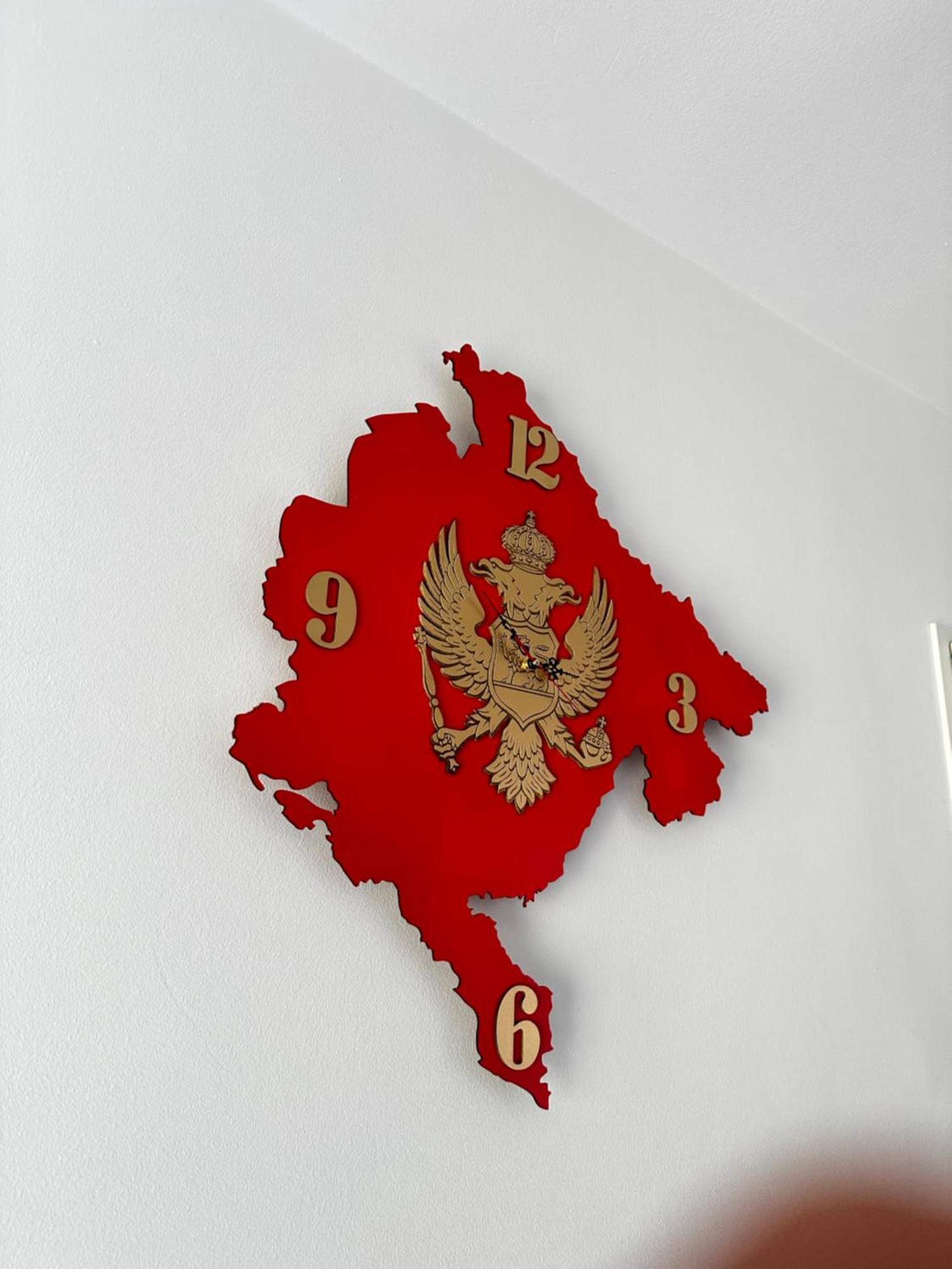Airport Mm * Golubovci